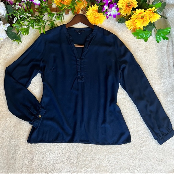 Tommy Hilfiger Tops - Tommy Hilfiger Navy Blue Longsleeve Deep Vneck Blouse Size L